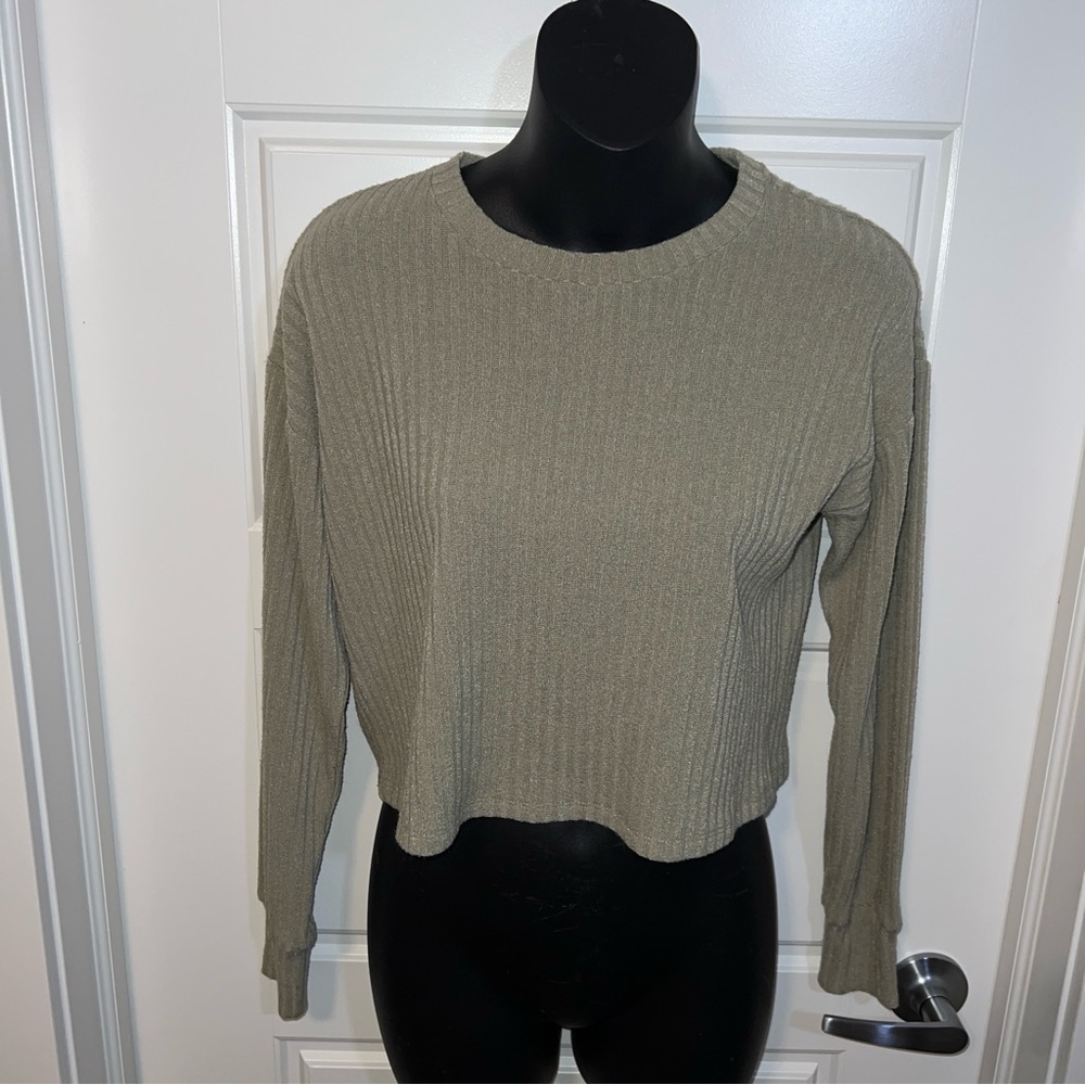 ARITZIA WILFRED FREE Crewneck Crop Sweater